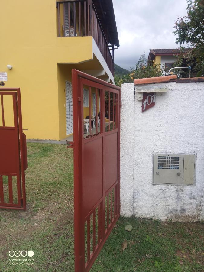 Apartamento completo 2 térreo Ubatuba Esterno foto
